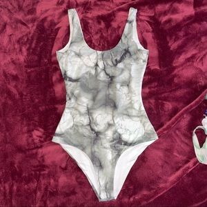 EUC. SHEIN Marble Print One Piece Swimsuit (S)